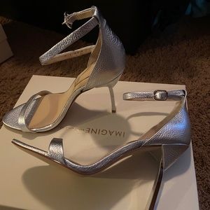 Women’s high heeled sandal, metallic silver